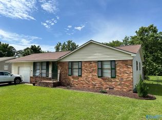 1208 7th Ave, Athens, AL 35611