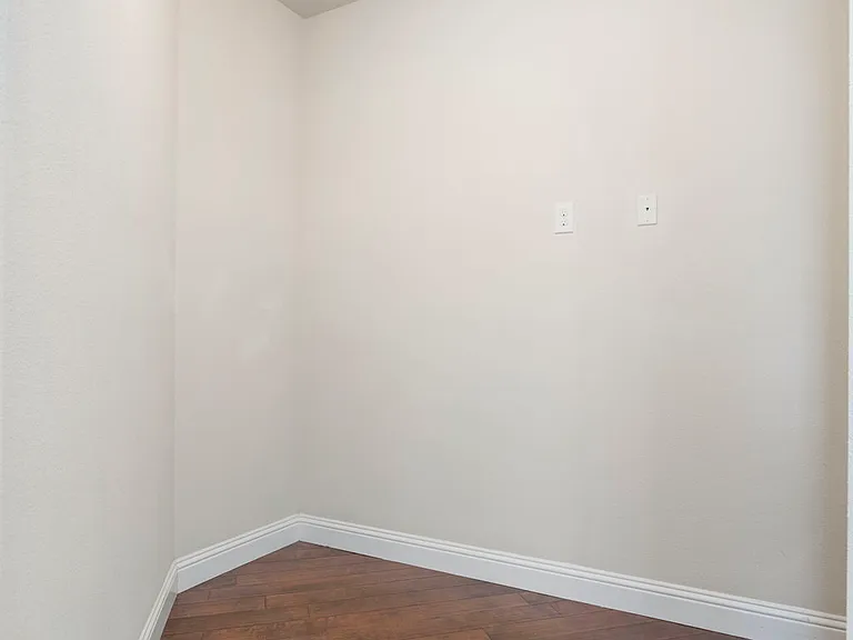2640 Venice Dr #2 — Photo 23