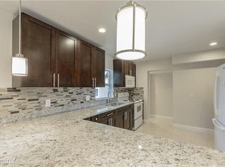 10906 N Lantana Ave, Tampa, FL 33612