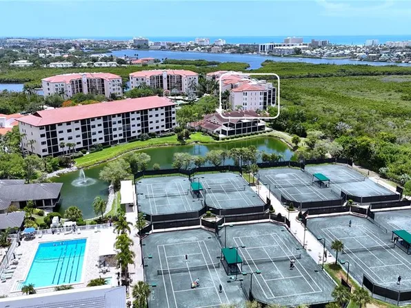 5420 Eagles Point Cir APT 206, Sarasota, FL 34231