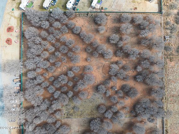 4th image of 1400 W Horseshoe Bend Dr