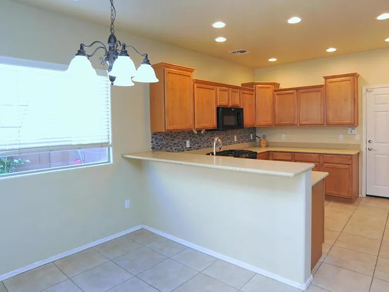 10577 E Water Poppy Rd — Photo 6