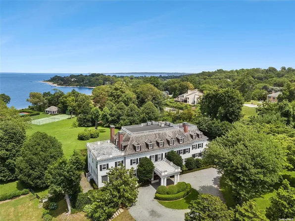 225 Middle Neck Road, Sands Point, NY 11050