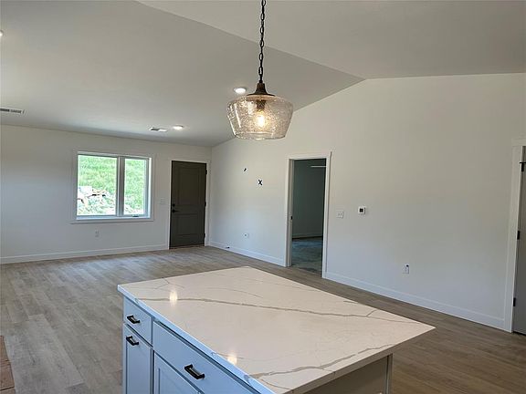 5th image of 4332 Studebaker Lane