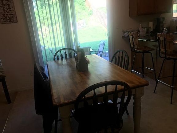 5th image of 290 Cuivre Valley Dr