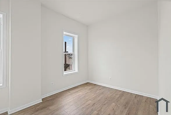 1723 E Lombard St — Photo 26