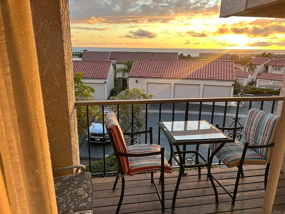 6677 Paseo Del Norte