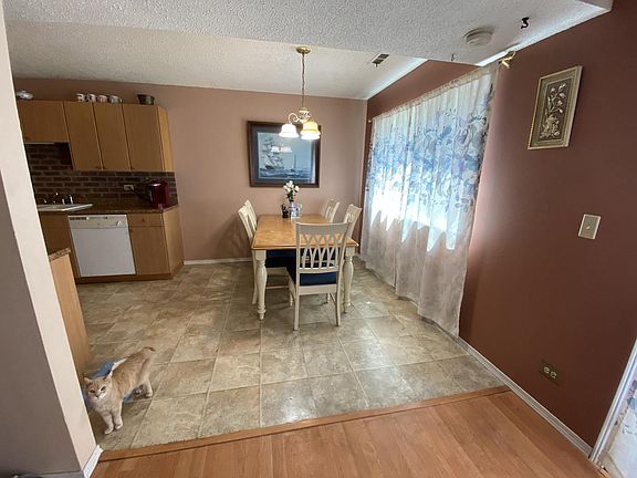 3rd image of 1723 Zeppelin Dr