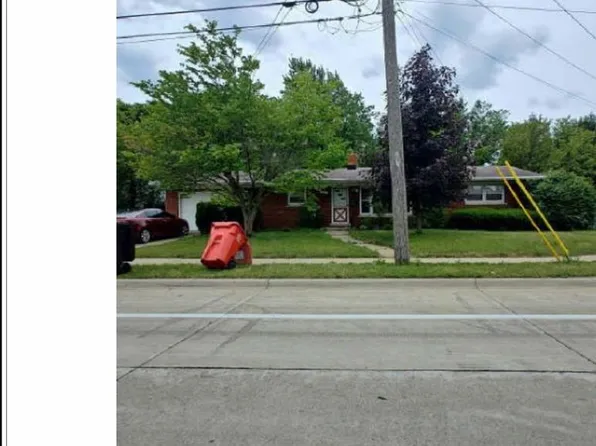 18360 Martin Rd, Roseville, MI 48066