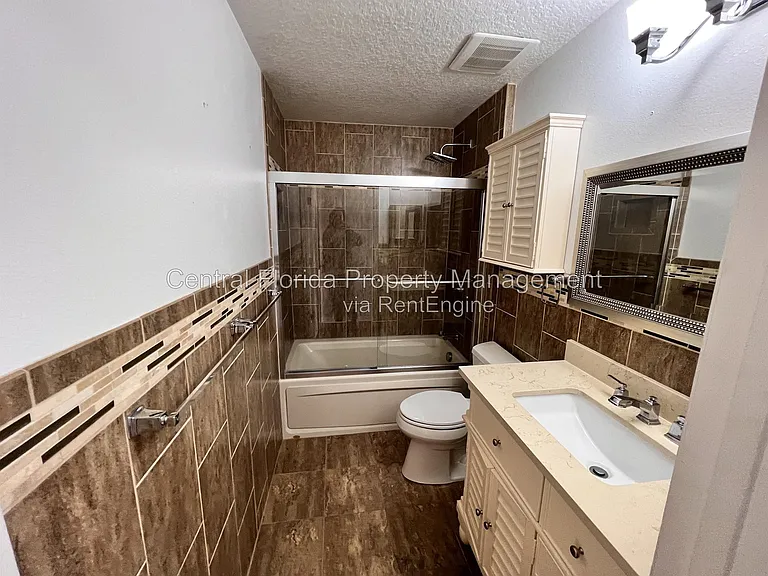 5647 Sycamore Canyon Dr — Photo 17