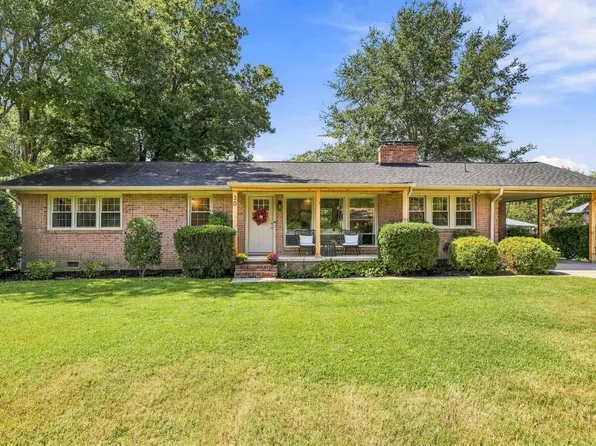 30 Lisa Dr, Greenville, SC 29615