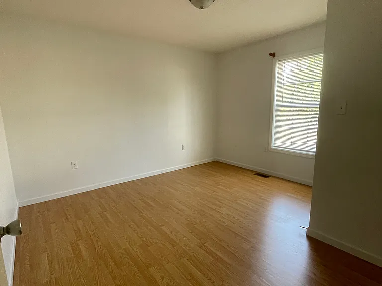 989 Bratton Br #7 — Photo 7
