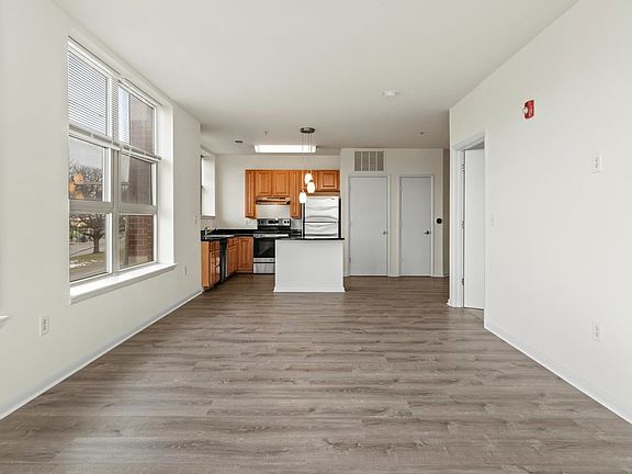 5th image of 2323 Pennsylvania Ave SE #1-515