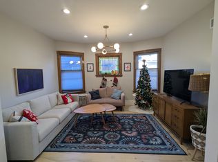 3819 N Ridgeway Ave, Chicago, IL 60618