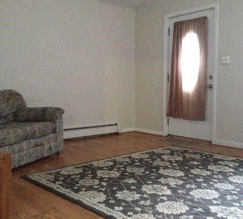 4th image of 16 N Clinton Ave