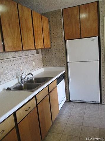 1st image of 827 Kinau St #D-604