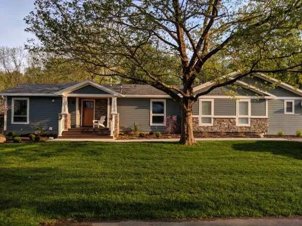 12417 Sunset Dr, Three Rivers, MI 49093