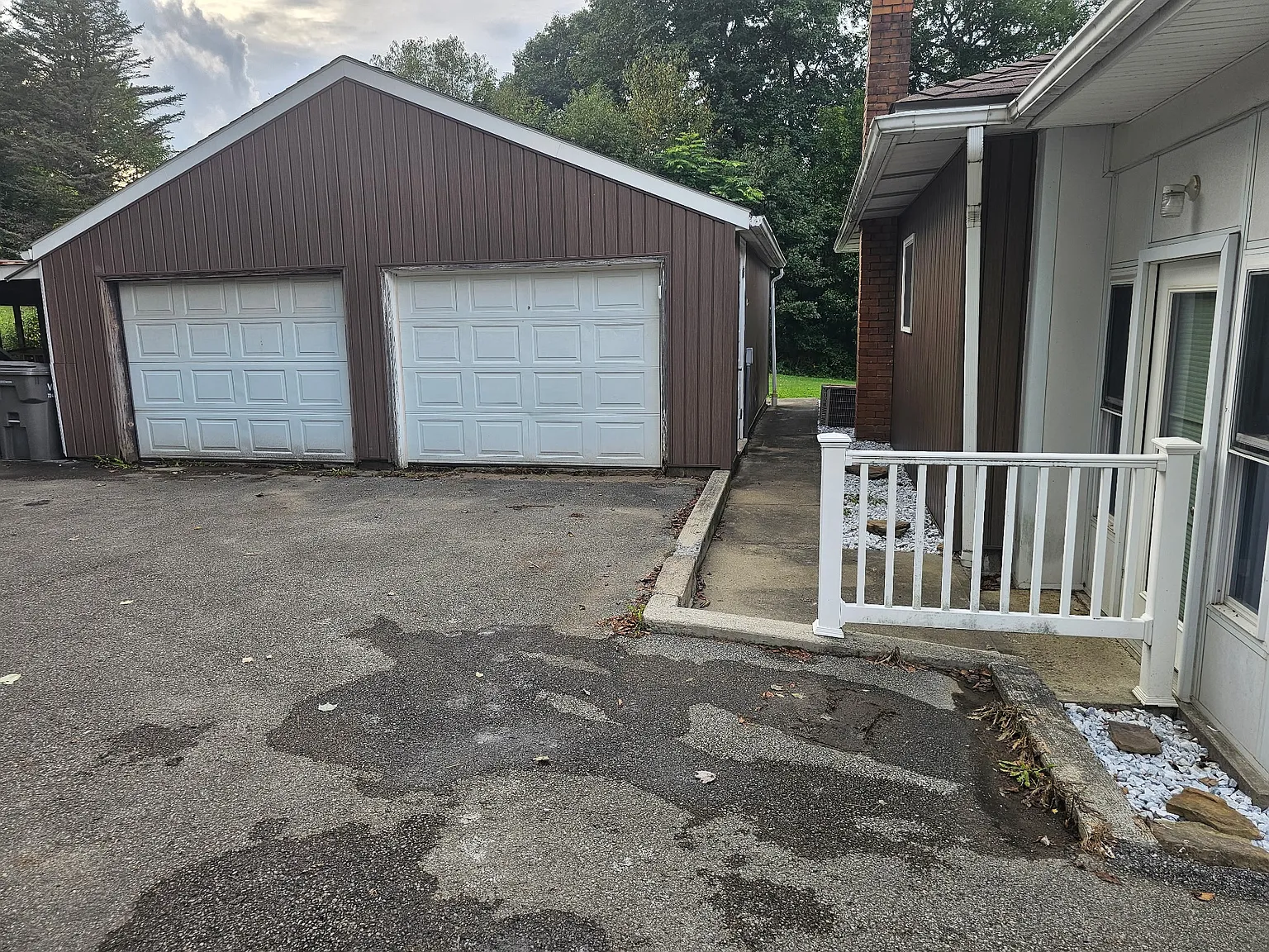 112 Sipes Rd — Photo 2