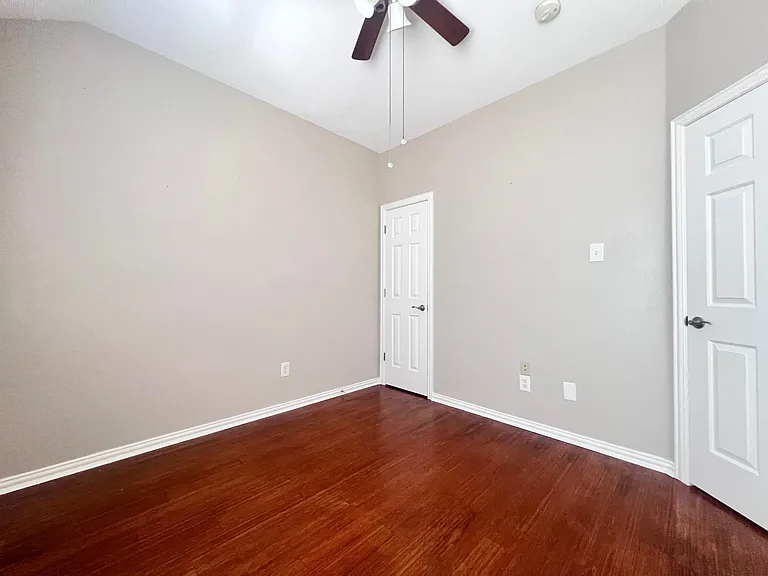 5917 Colby Dr — Photo 19