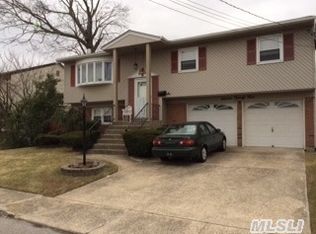 1124 Elizabeth St, Baldwin, NY 11510