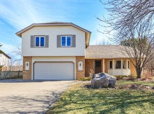 1616 Covington Ln, Eagan, MN 55122