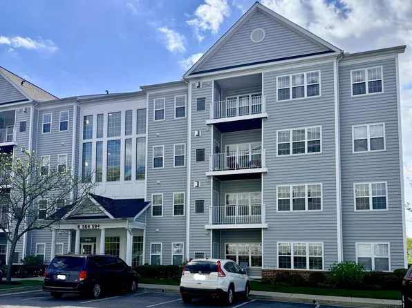 572 Hopkins Landing Dr #572, Baltimore, MD 21221