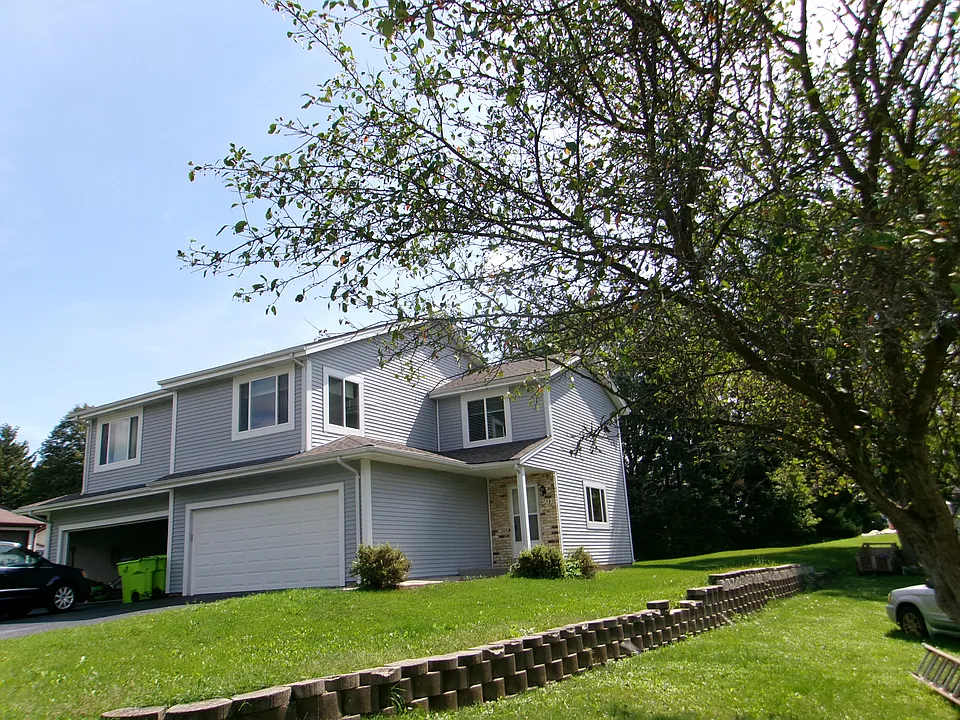 501 Manchester Ln