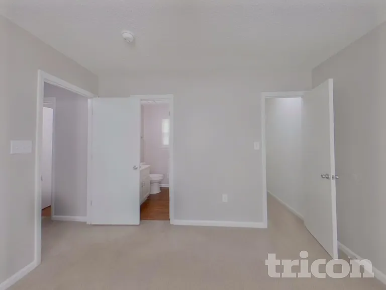 8339 Mission Hills Rd — Photo 9