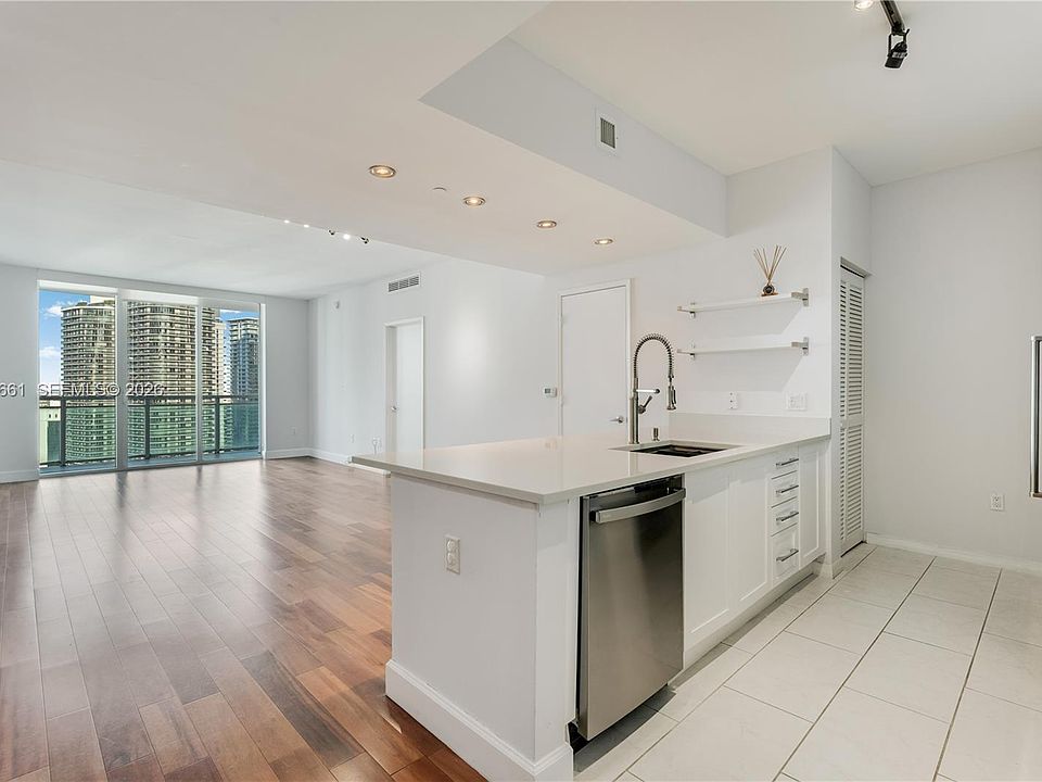 1st image of 951 Brickell Ave APT 3607