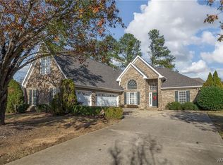 1482 Greystone Dr, Tuscaloosa, AL 35406