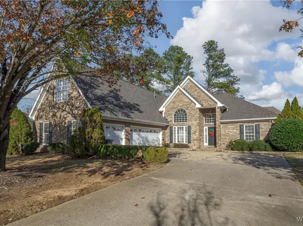 1482 Greystone Dr, Tuscaloosa, AL 35406