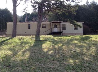 904 E Fork Rd, Whitleyville, TN 38588