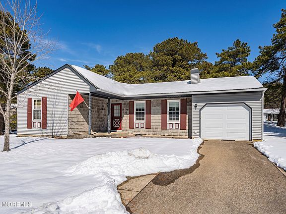 2nd image of 14 Medford Road #61