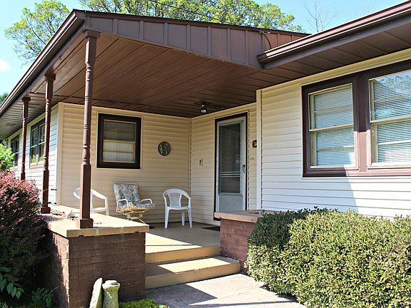 2nd image of 412 S Barnewolt Dr