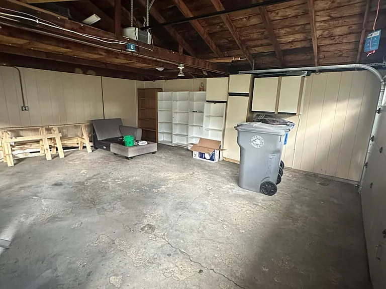 825 E Hampton Ave — Photo 14