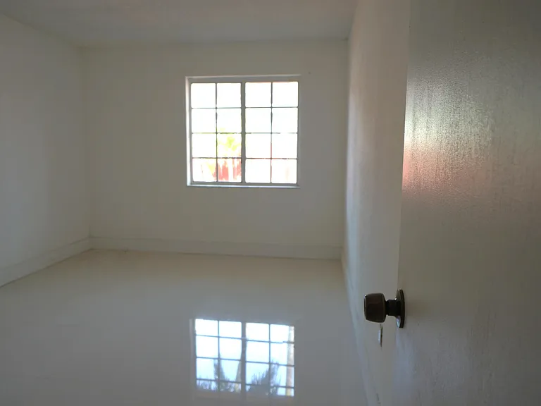 18011 SW 139th Ct — Photo 10