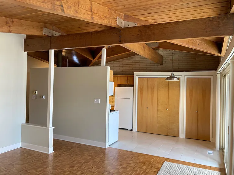 3120 S Gregson Ct — Photo 2