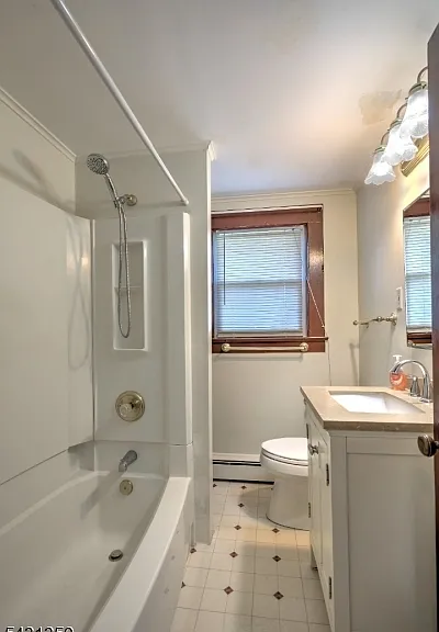 97 Youmans Ave — Photo 10