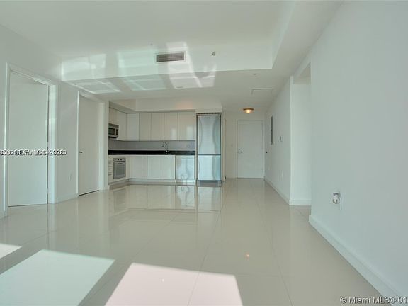 2nd image of 92 SW 3rd St APT 3804