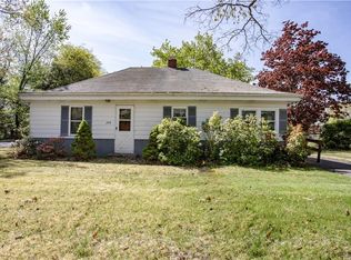 249 Ledge Rd, Seekonk, MA 02771