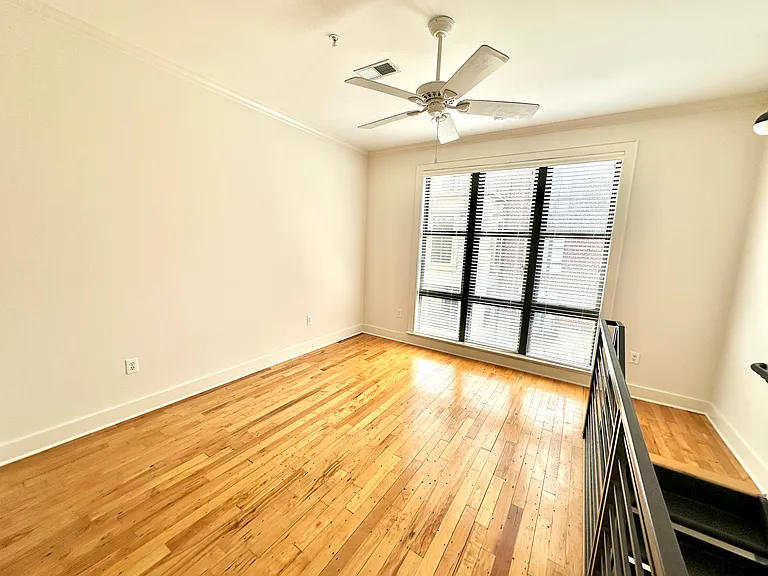 101 W Court St #221 — Photo 12