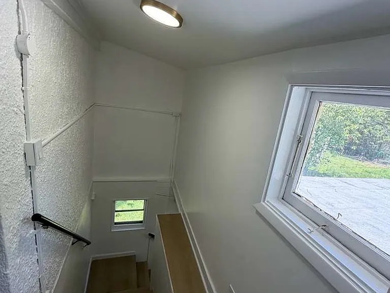 309 S 2nd Ave — Photo 18