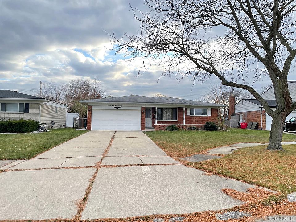 1st image of 33375 Elgin Ct