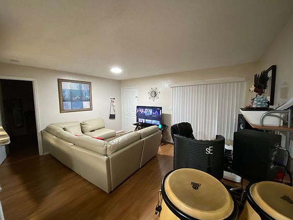 4th image of 8718 Mallard Reserve Dr Unit 102