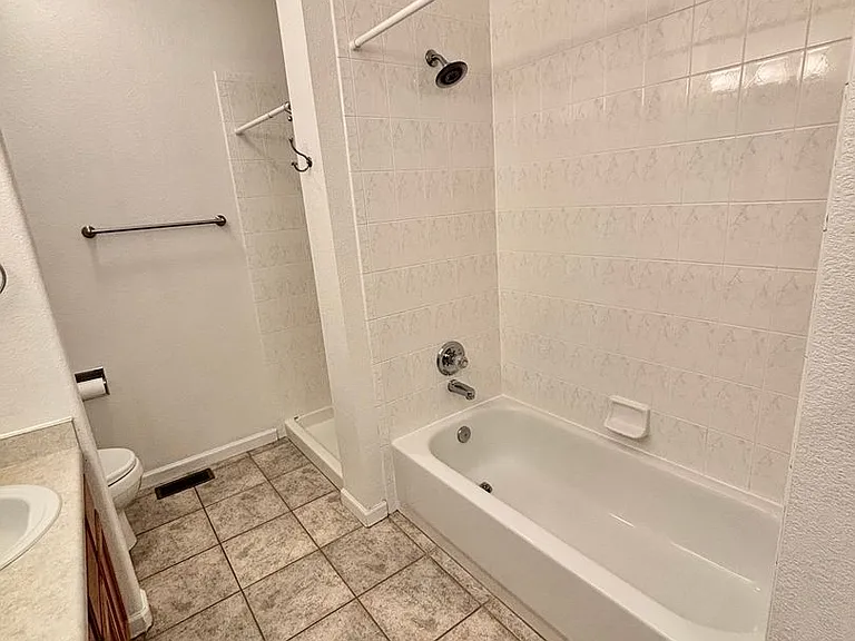 10640 W 12th Ln #D — Photo 12
