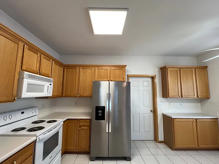 1725 S 50th St #192 — Photo 12