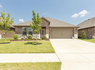 124 Newsom Dr, Royse City, TX 75189