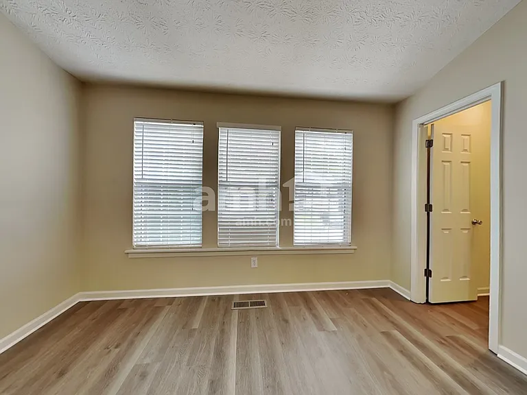 5410 Lakebrooke Run — Photo 12