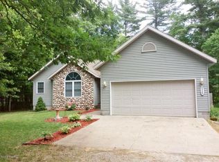 2258 Beattie Rd, Twin Lake, MI 49457