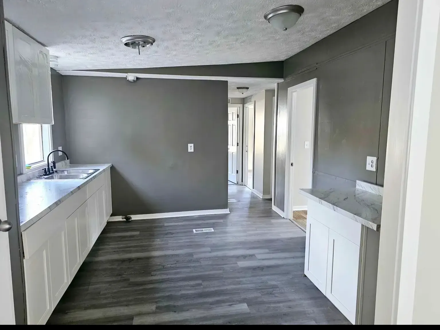 4 bed, 1000 sqft, $1,350 — Photo 3